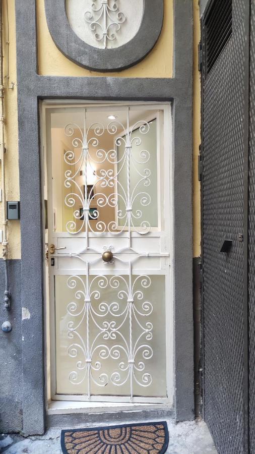 Piccola Maison Nel Centro Di Napoli Екстер'єр фото